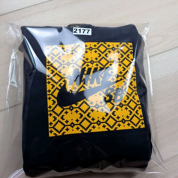 Nike SB Nomad Hoodie Mens Medium Pullover Black Box Logo Skateboarding‎ Skater - Picture 11 of 11